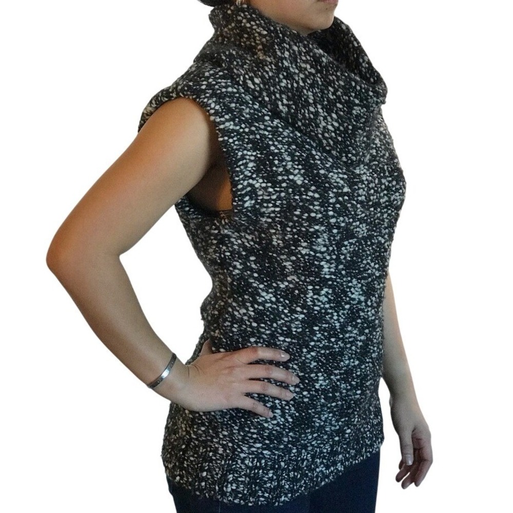 ANN TAYLOR OVERSIZED SLEEVELESS COWLNECK SWEATER‎